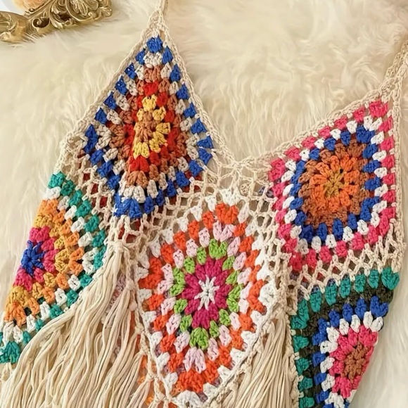 Crochet Tassel Crop Top - Picture 4 of 5
